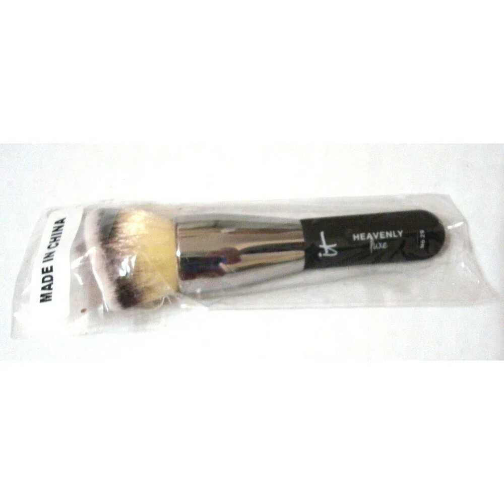 New NIP IT Cosmetics Heavenly Luxe 29 Brush Solid Serun Foundation Soft